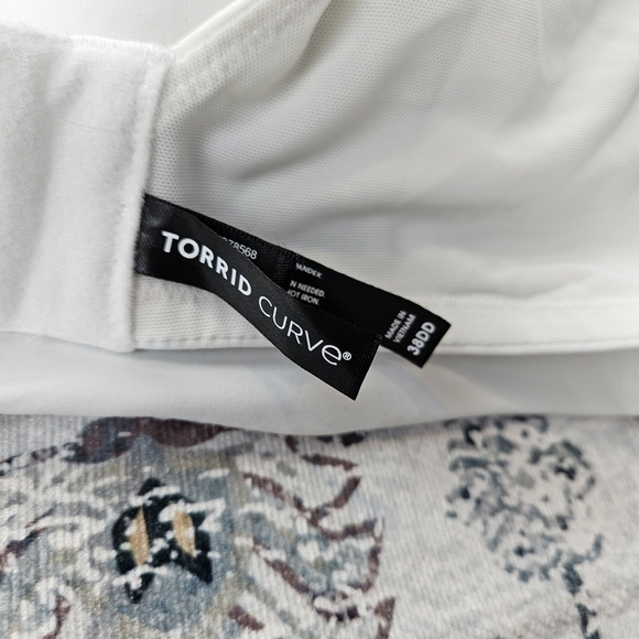 TORRID CURVE Women's 360 Back Smoothing Lightly Lined Everyday Wire-Free 38DD - Picture 5 of 11